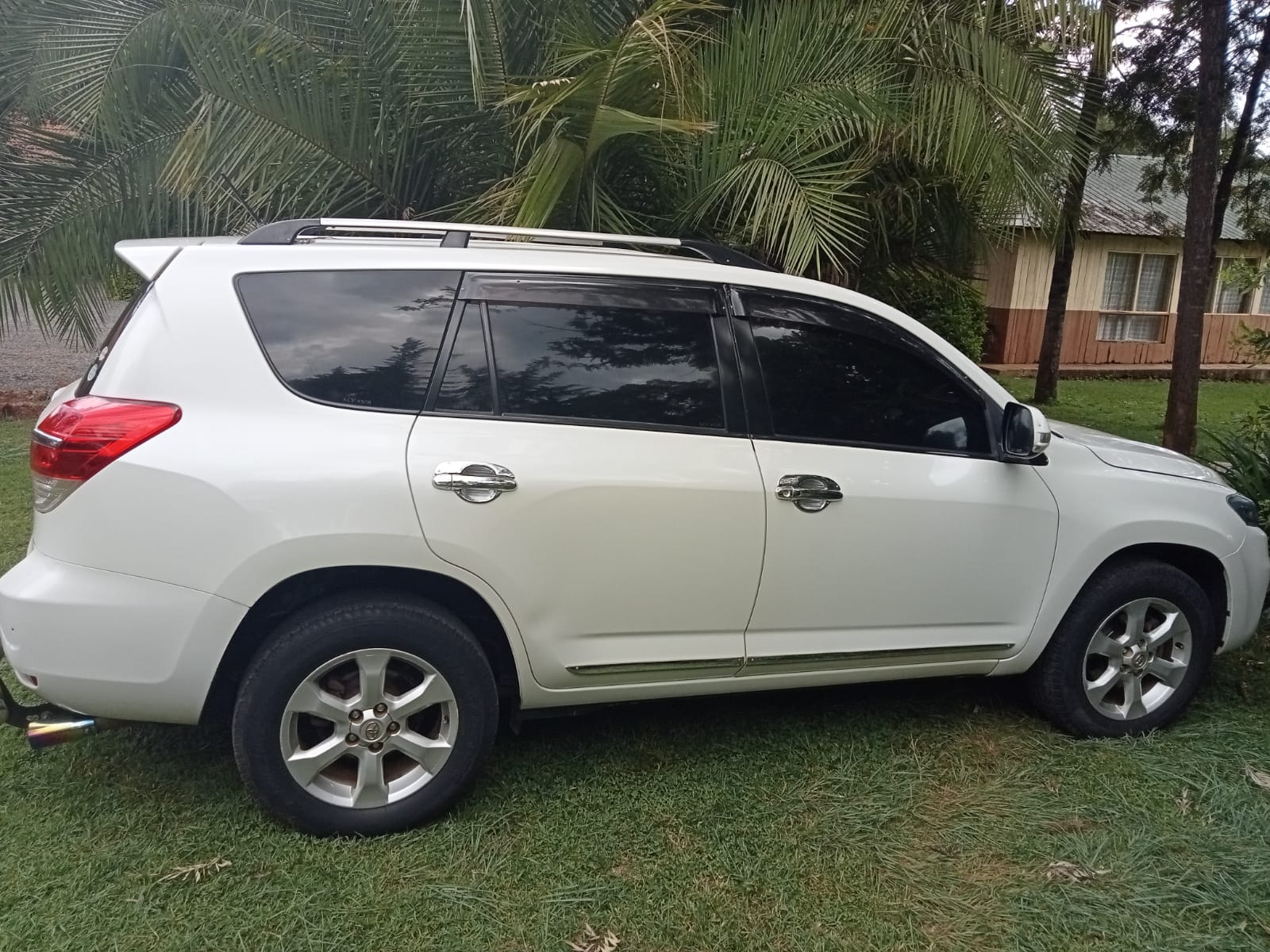 Toyota Vanguard for hire at Eldoret Airport – Spacious, reliable, and comfortable SUV rental for self-drive or chauffeur service. Ideal for business, family, and airport transfers.